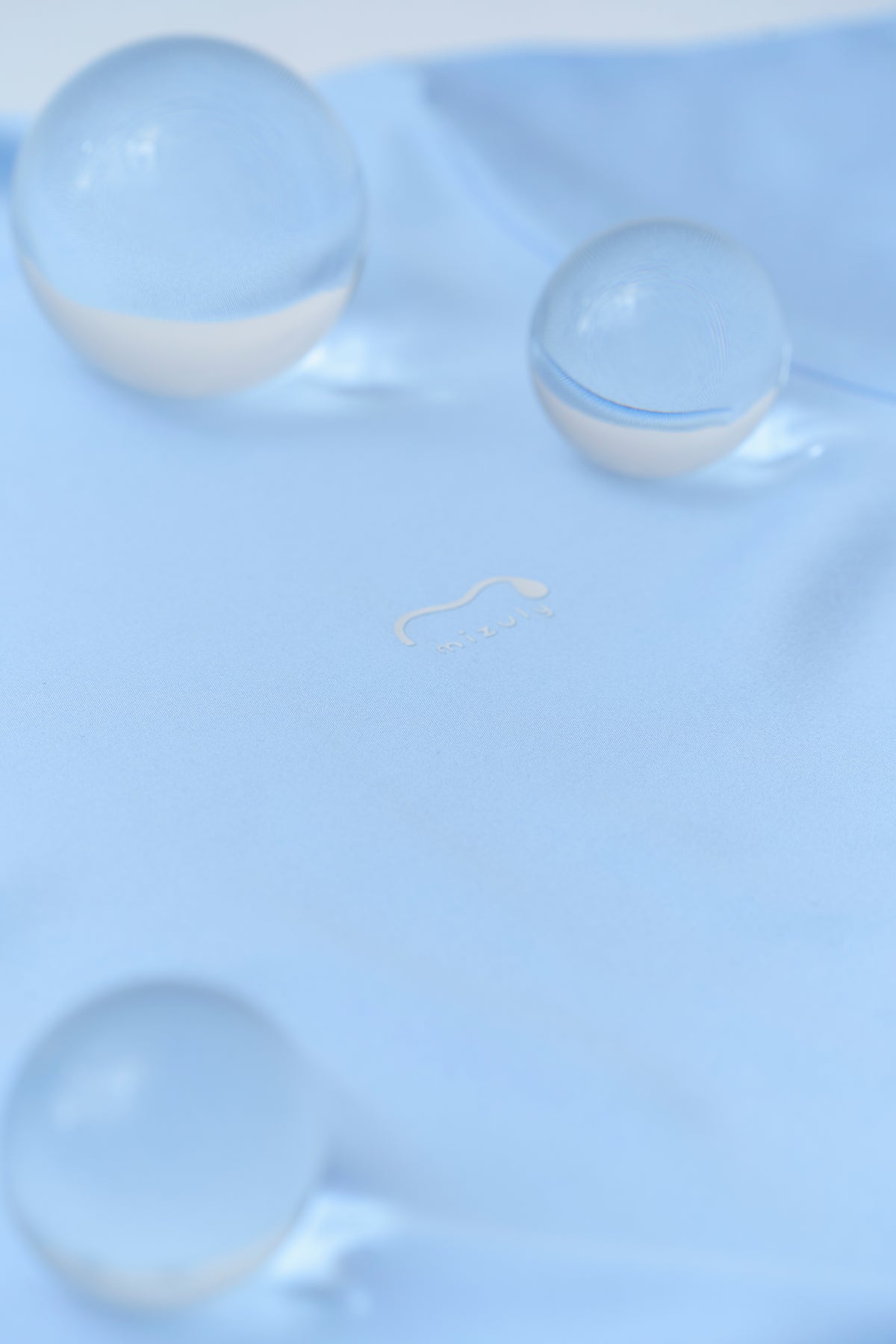 PHOTO — NIGHTWEAR ON SKIN